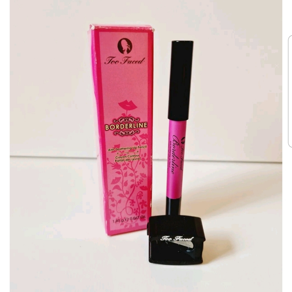 ISO OF/Looking for Too Faced borderline lip pencil NIB